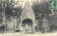 Carte postale ancienne fontaine St Colomban Locminé ©Club photo Locminé