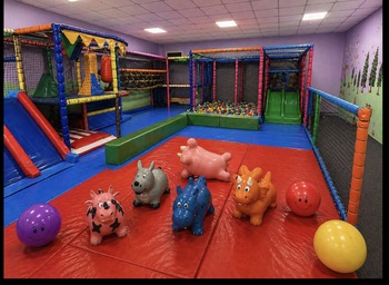 2026-06-19_Crazyland_structures_image_site-web
