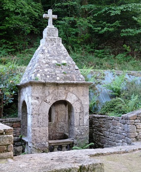 fontaine-notre-dame-billio